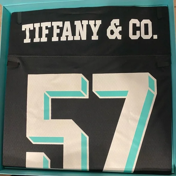 Tiffany & Co. - Picture 2 of 6